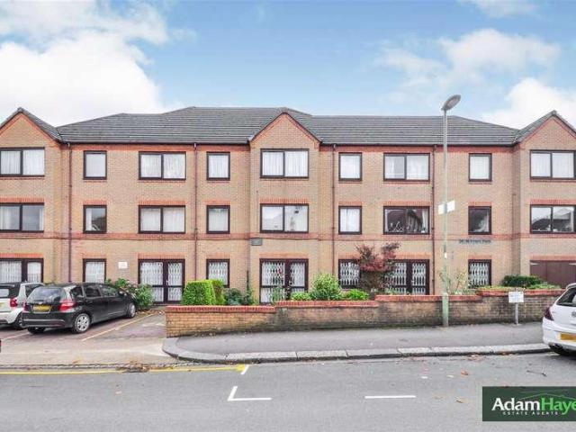 Property for sale in North Finchley, Greater London