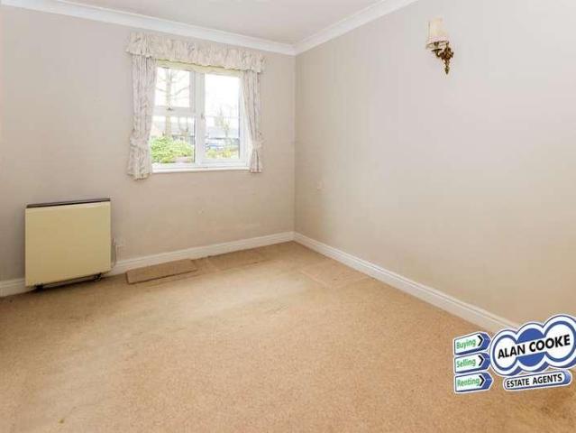 Property for sale in Roundhay, West Yorkshire