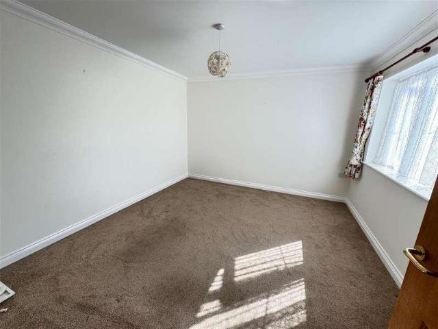 Property for sale in Thundersley, Essex