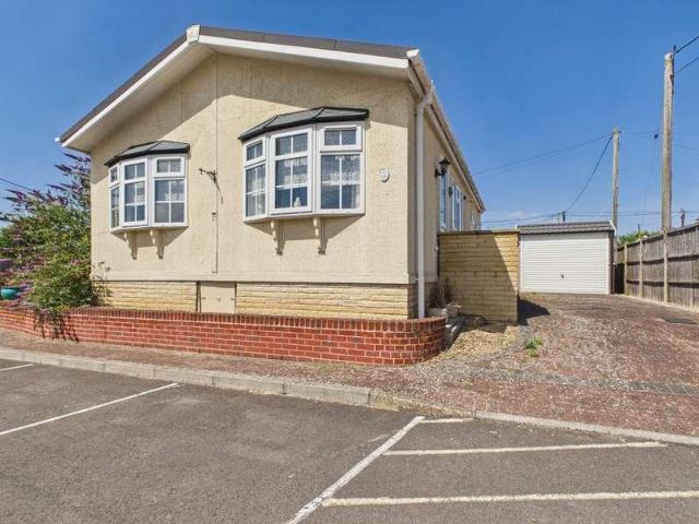 Property for sale in Thatcham, West Berkshire