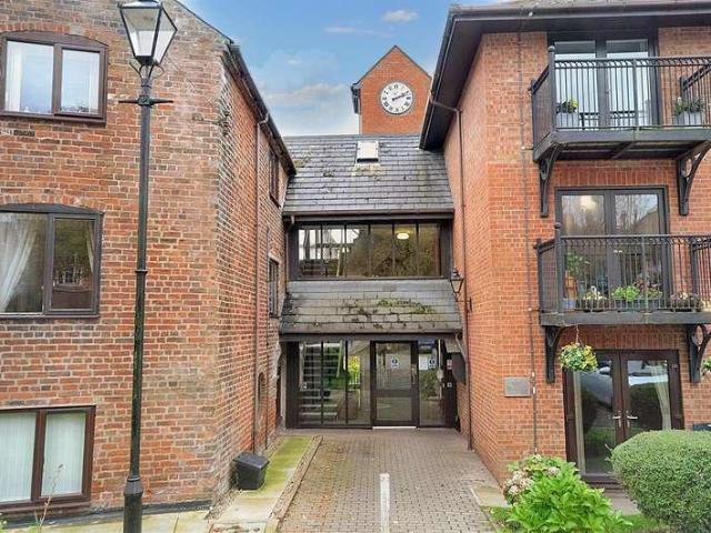 Apartment for rent in Baswich, Staffordshire