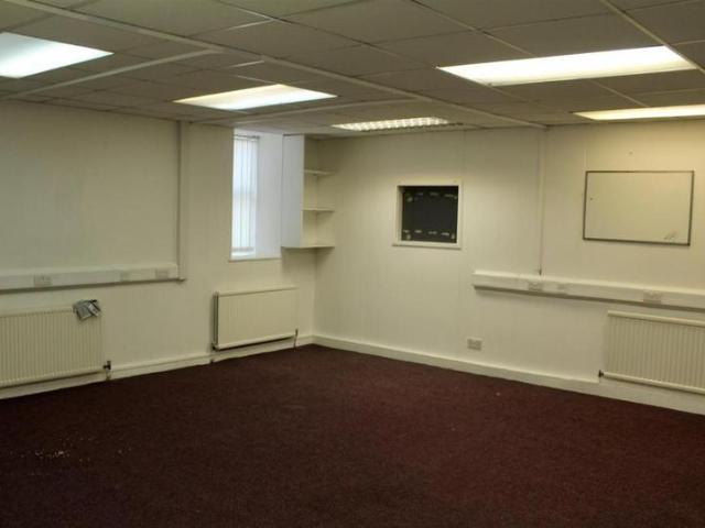 House for rent in Batley, Batley Carr