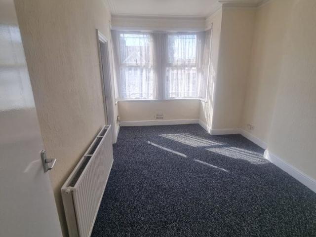 House for rent in Gants Hill, Greater London