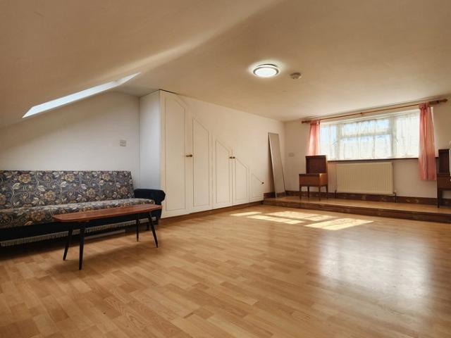 House for rent in West Hendon, The Hyde