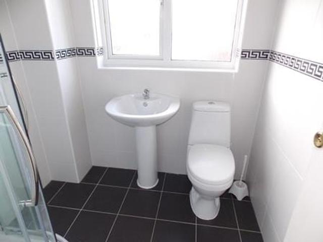 House for rent in Caldermill, East Midlands