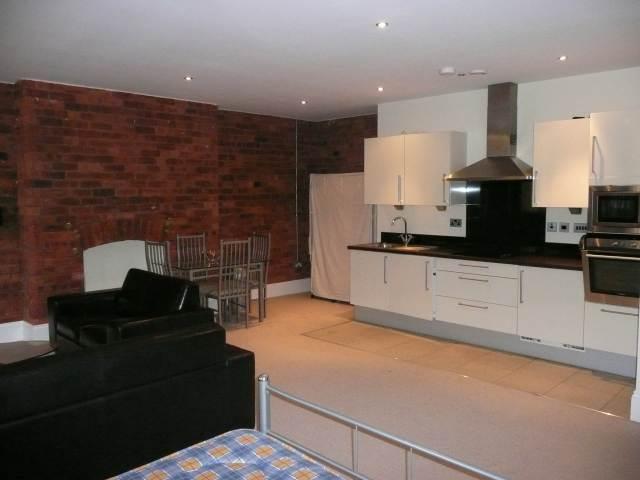 Studio for rent in Little Germany, West Yorkshire