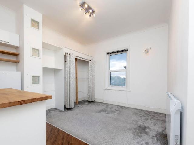 Apartment for rent in Poole