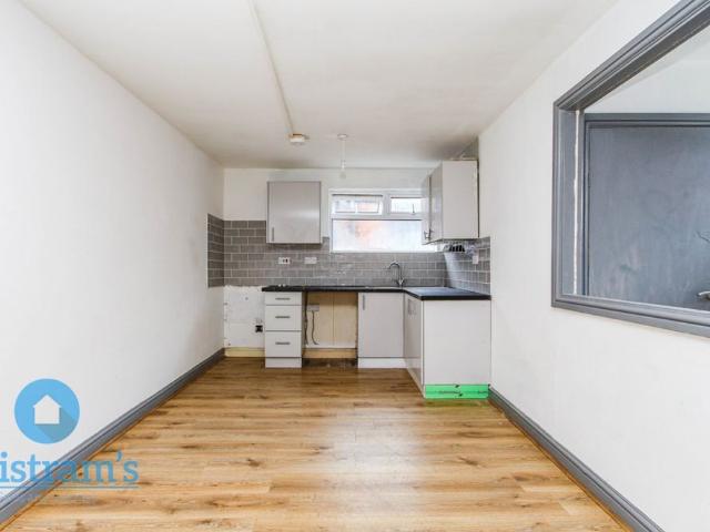 Studio for rent in Titchfield, Hucknall