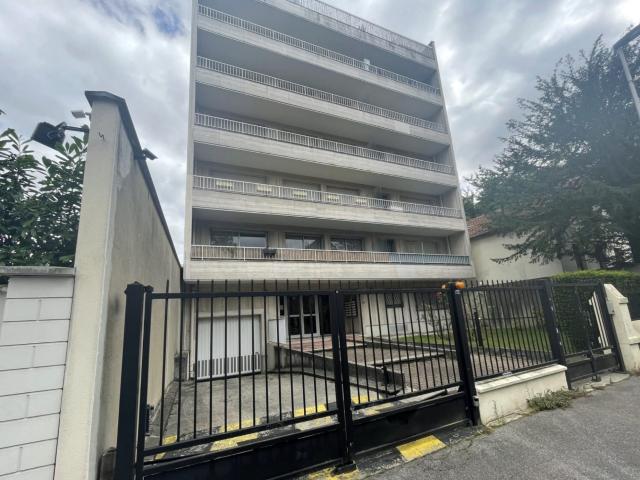 Studio location à Le Raincy, Villemomble