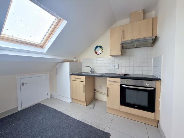 Studio for rent in London Borough of Croydon, Norbury
