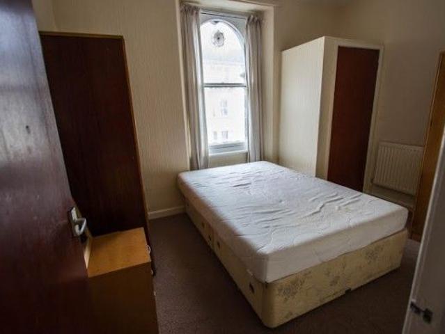 Room for rent in Stow Hill, Wales