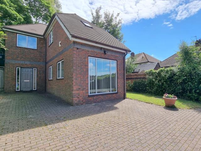 House for rent in Hillview, Surrey