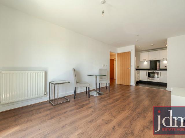 Apartment for rent in East Greenwich, Greater London