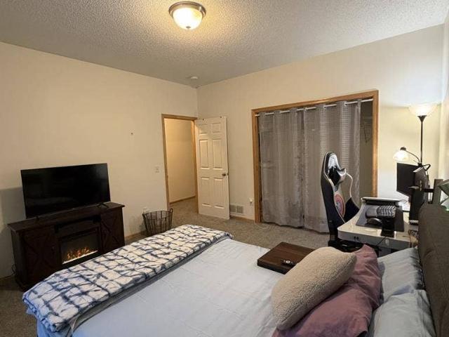 Room for rent in Coon Rapids, Minnesota