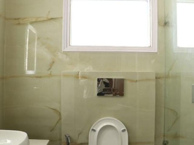 Property for rent in Deri