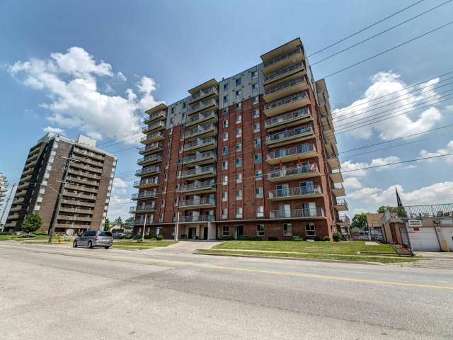 Apartment for rent in Brights Grove, Ontario