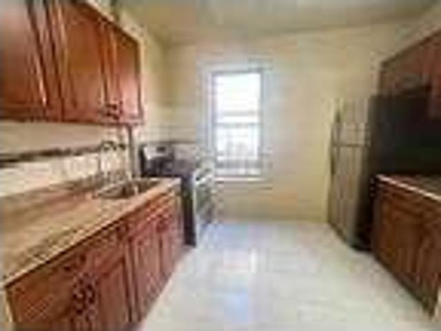 House for rent in Bronx, New York