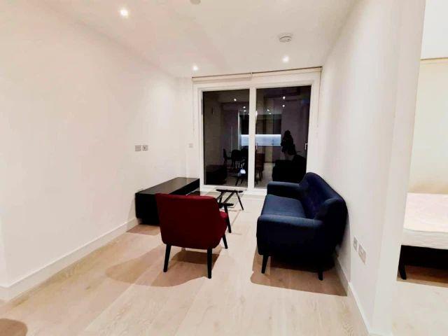 Apartment for rent in Brondesbury, Greater London