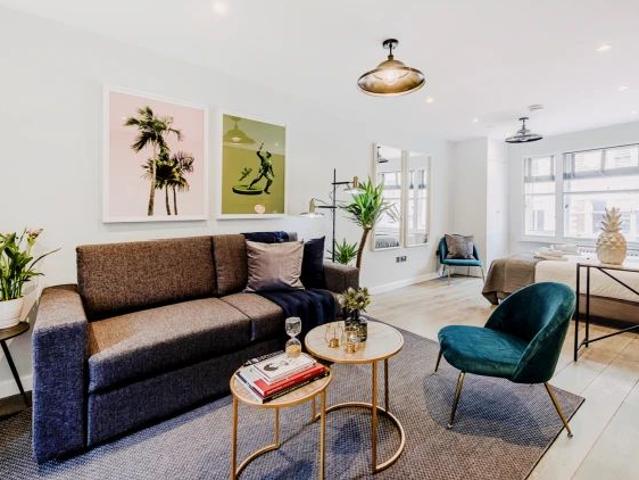 Apartment for rent in Chinatown, Greater London