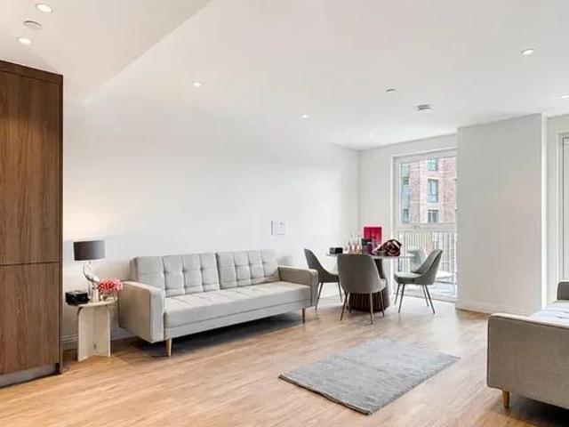 Apartment for rent in Kennington, Greater London