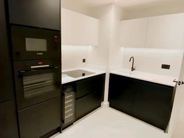 Apartment for rent in City Centre, Georgia