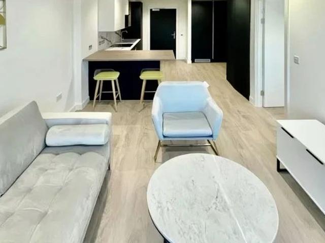 Apartment for rent in City Centre, Salford