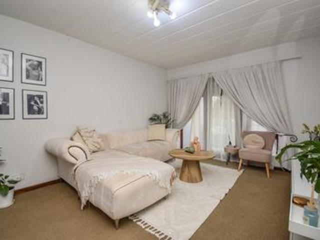Apartment for sale in Alexandra, Gauteng