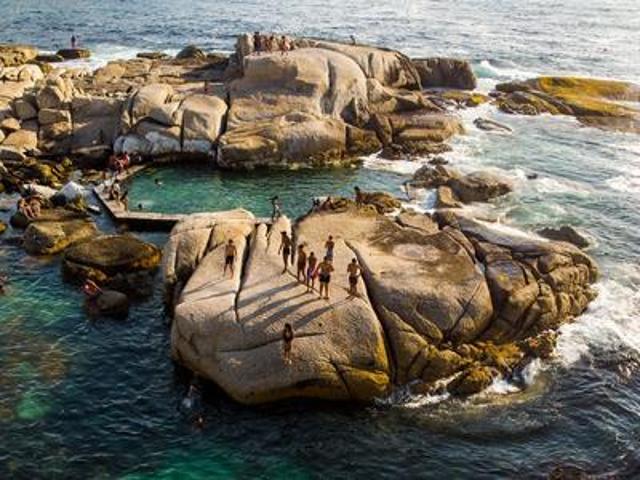 Apartment for rent in Sea Point, Cape Town