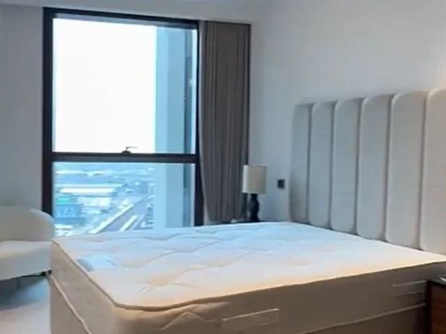 Apartment for rent in Nine Elms, Greater London