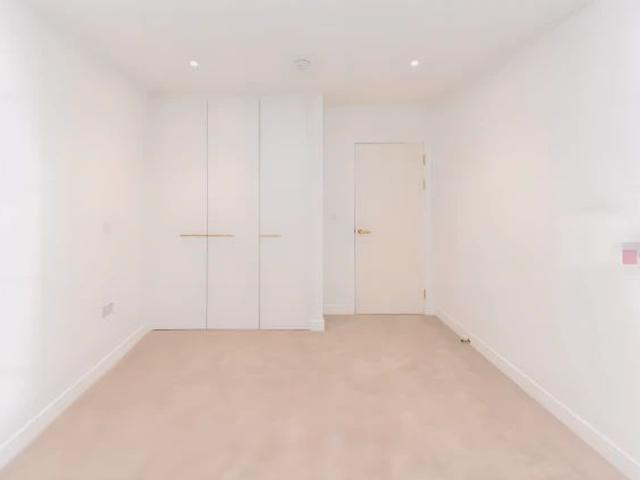 Apartment for rent in Alperton, Greater London