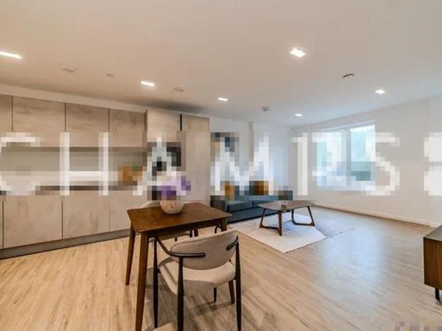 Apartment for rent in Wornington Green, Greater London