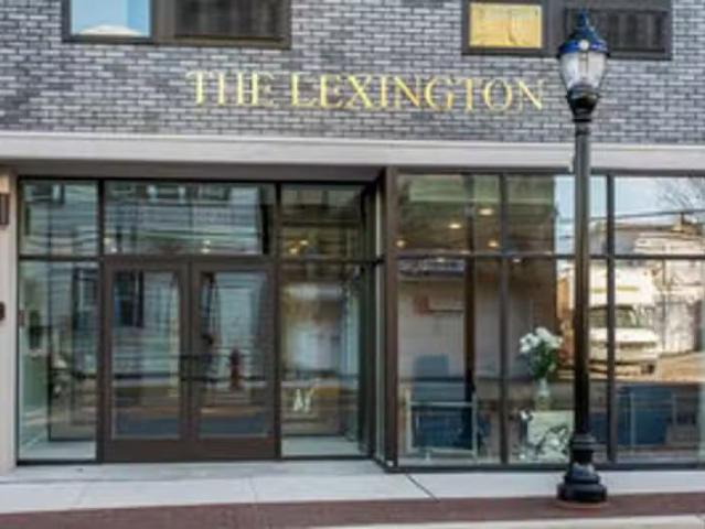 Condo for sale in Elizabeth