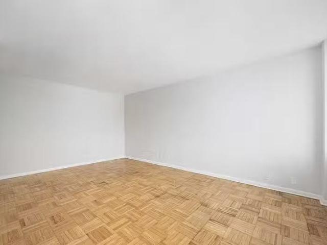 Condo for rent in Woburn, Ontario
