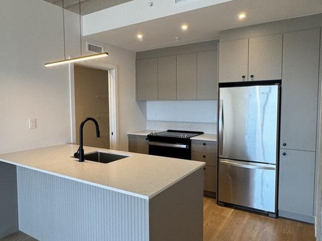 Apartment for rent in Dorval, Quebec