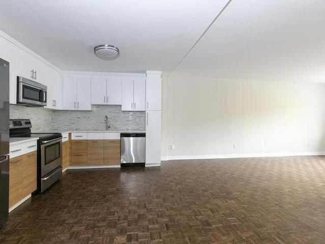 Apartment for rent in St. Leonard's, Quebec