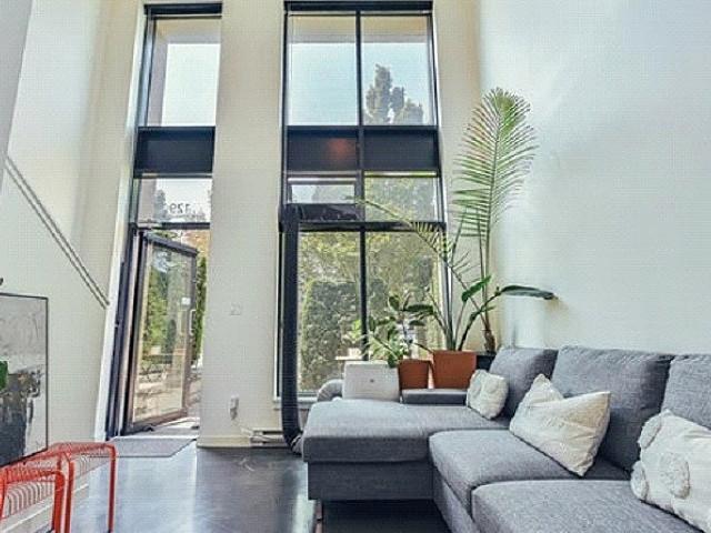 Condo for sale in Surrey, British Columbia