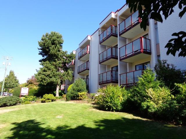 Apartment for rent in Cook Street Village, Victoria