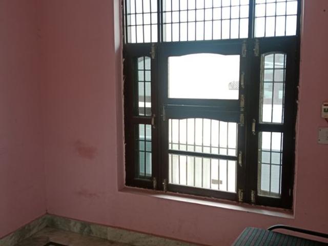 Property for rent in Hariana