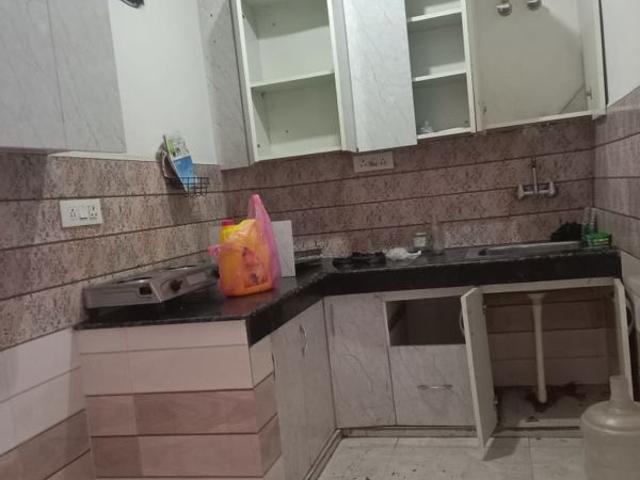 Property for rent in Deri
