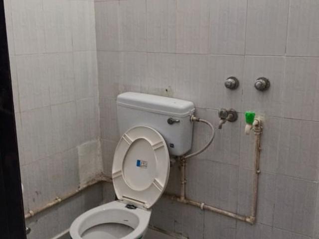 Property for rent in Deri