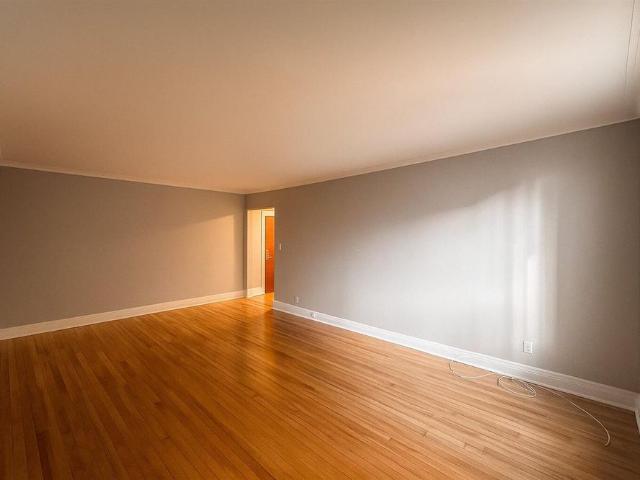 Apartment for rent in Cote-saint-luc, Quebec
