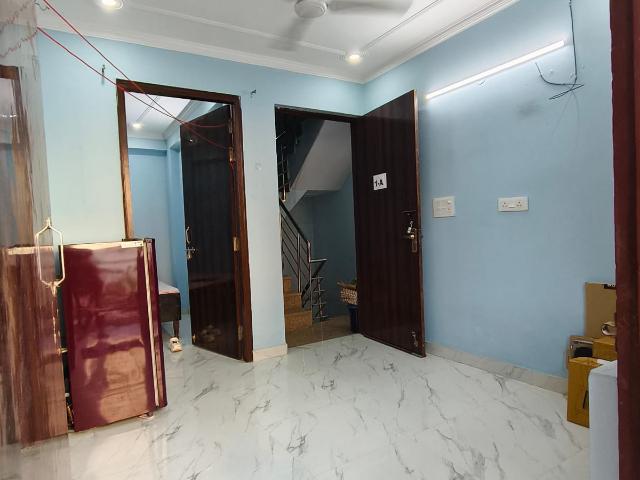 Flat for rent in Deri