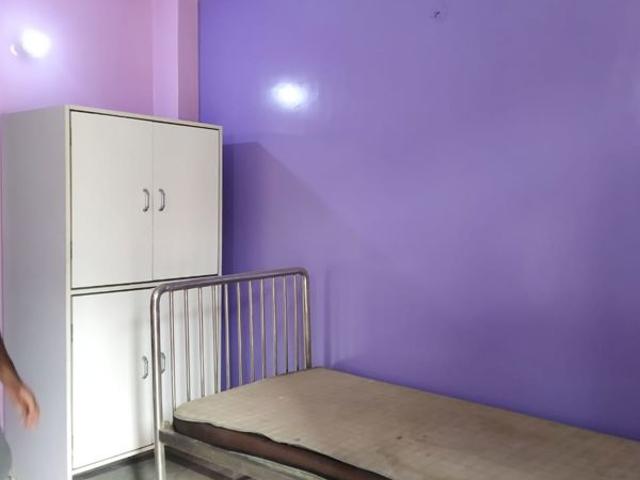 Property for rent in Deri