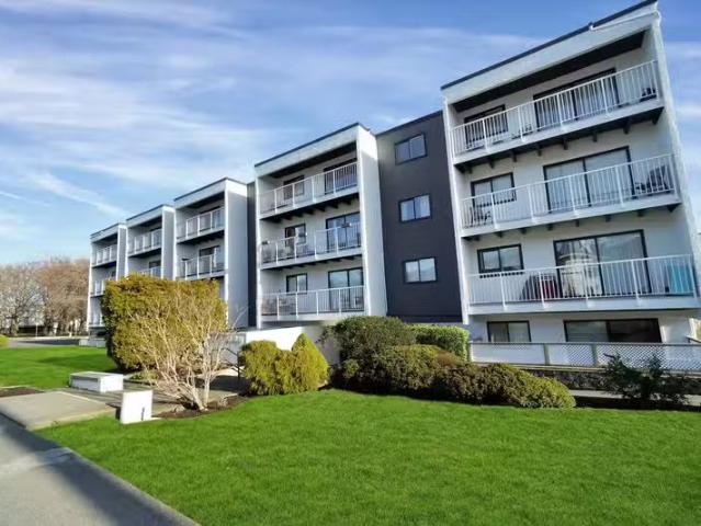 Condo for rent in Victoria