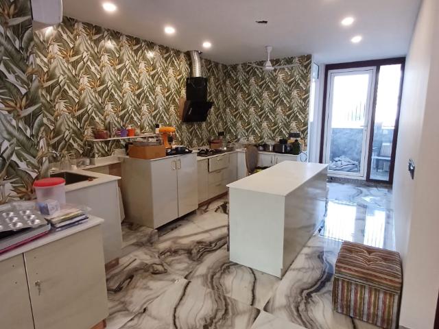 Flat for rent in Deri