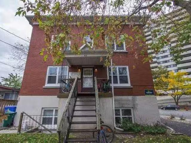 Condo for rent in Vanier, Ontario