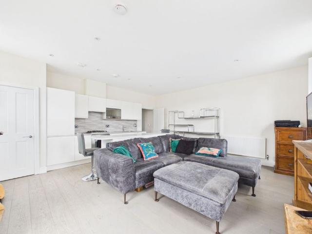 Apartment for rent in Ripley, Guildford