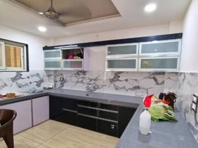 House for rent in Madya