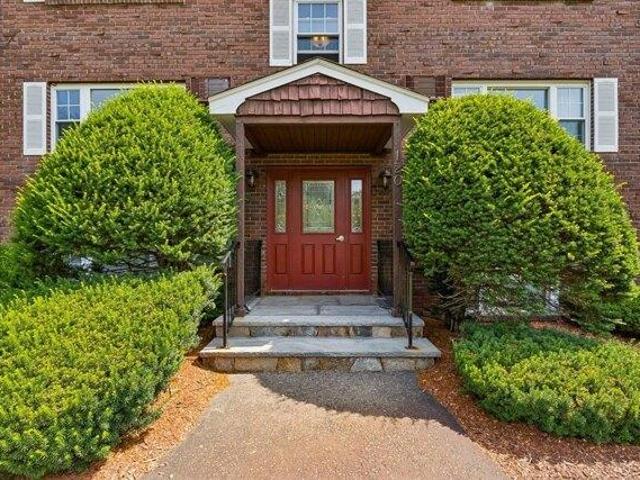 Condo for sale in Acton, Massachusetts