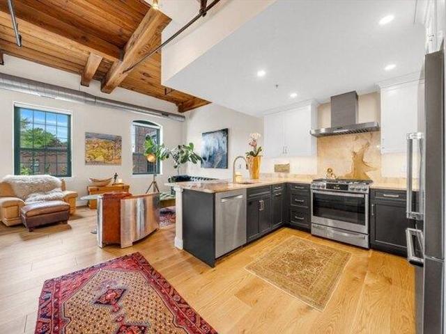 Condo for sale in Amesbury, Massachusetts